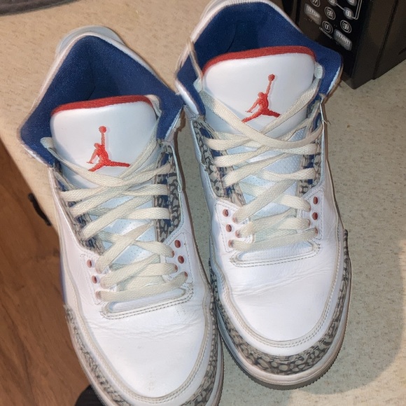 Jordan 3 - Picture 4 of 4